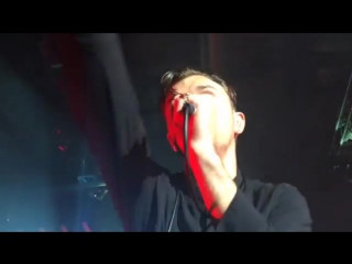 Infaustofausto better than love #hurts #surrendertour @theohurts @adamhurts