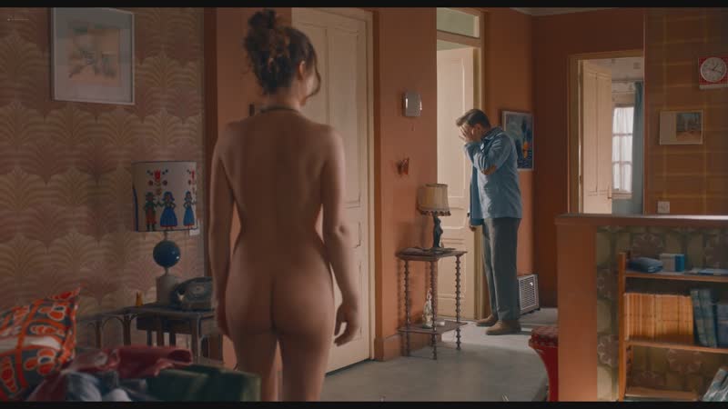 Алис поль (alice pol hot scenes in "c'est magnifique!" 2021)