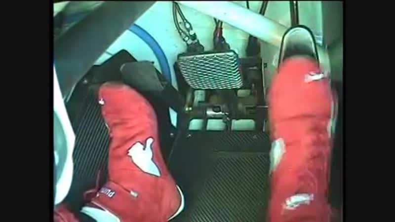 Як працюють ноги гонщика під час перегонів