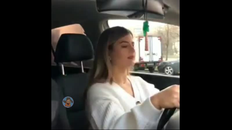 Жена, сильнее моргай!