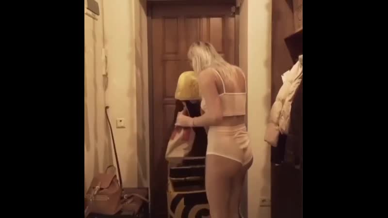 Выебала доставщика яндекс еды