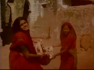 Mirch masala, 1985 (final scene)