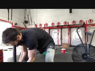 Кейси на занятиях по crossfit