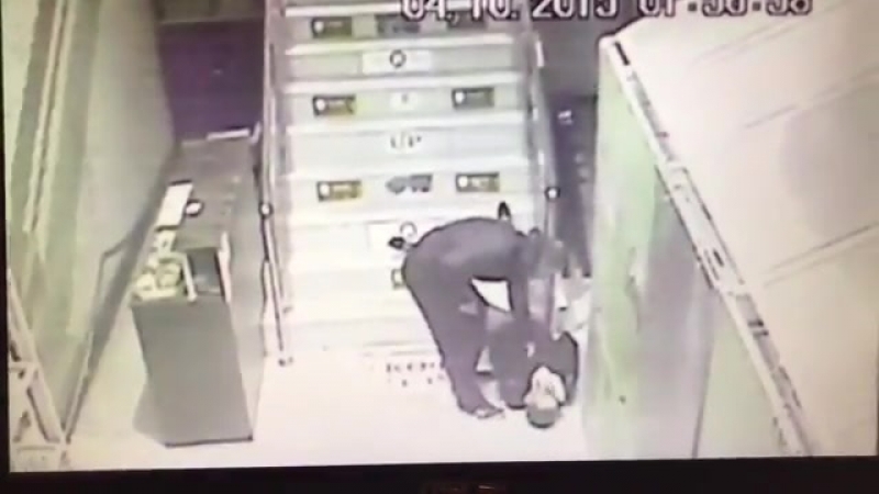 Уронил наглеца © видеожесть