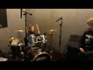 Молодые рокеры