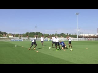 The coach bruno genesio took part in the training this morning 😄