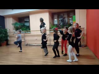 Video 20200211 182449 mp4