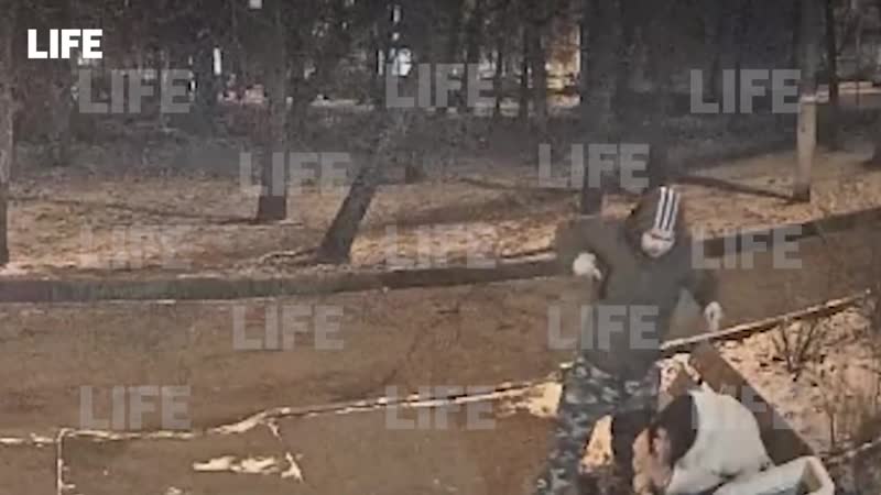 Полицай прострелил ногу 18 летней девочке, дали домашний арест