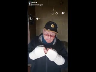 В эротическом жанре 🤣😂🤣