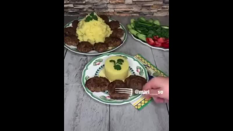 Сочные и усные котлеты в рукаве без масла