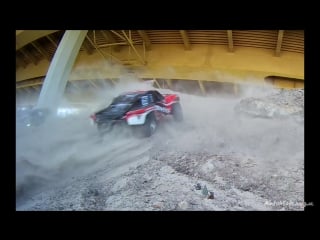 Two traxxas slash 2wd