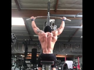 Треним спину