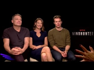 Anna torv ♡ jonathan groff and holt mccallany mindhunter netflix (movi boni interview)