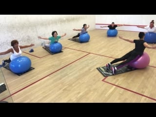 Yoga&pilates on stability ball