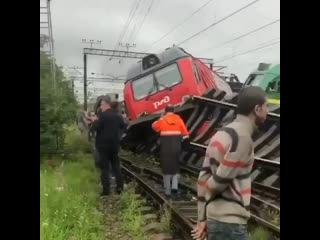 Поезда ушли с рельс