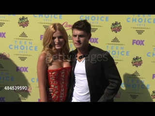 Bella thorne and gregg sulkin at the teen choice awards 2015 2