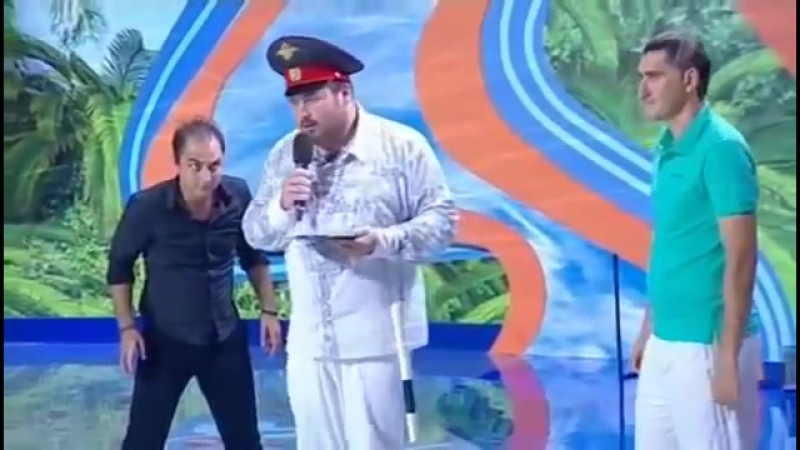 Демис карибидис ударил мента а вам слабо