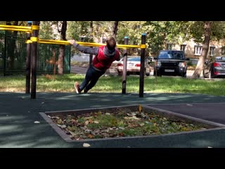 Австралийские подтягивания лучника (archer australian pull ups)