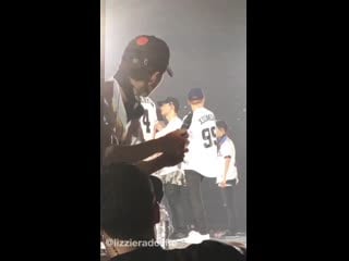 This video contains 100000 pure cuteness!