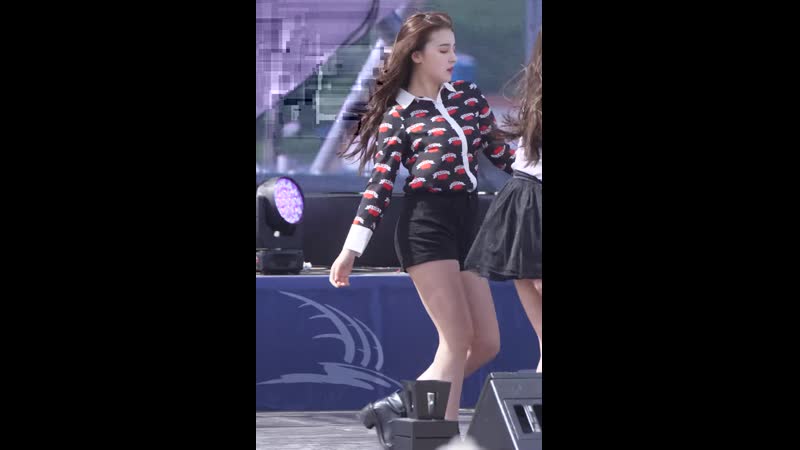 Momoland nancy small compilation