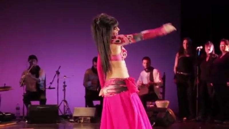 Esalim baila 'toul omri' con la orquesta funún almárabe 2013 867