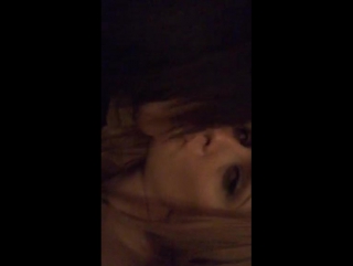 Девчонки бухают и целуются periscope