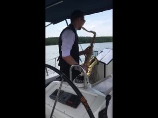 Музыкальное сопровождение на яхте