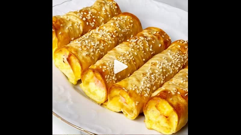 Сосиски в тесте за 10 минут (ингредиенты указаны в описании видео)