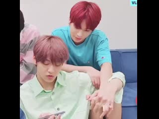 Look at taebin and their interlocked handsss im