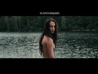 Алисия викандер (alicia vikander) голая в фильме "королевские драгоценности" (kronjuvelerna, the crown jewels, 2011)