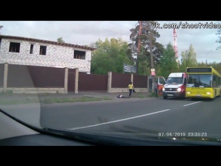 Водители не смогли поделать пассажиров, вышли и начали драку