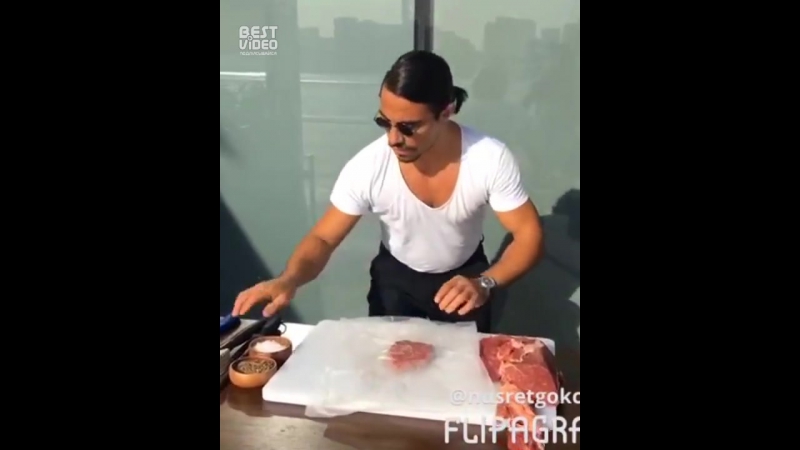 Как элегантно приготовить отбивную © видеожесть