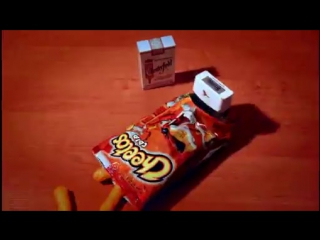 Chester любит cheetos