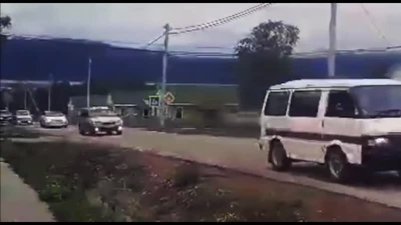 "за фургала, за дв" из николаевска на амуре в сторону хабаровска (~900 km) выдвинулась колонна из нескольких сотен машин