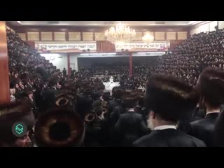 Brooklyn synagogue pull off massive maskless satmar wedding,