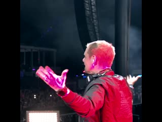 Armin van buuren luke bond feat karra revolution live at umf19