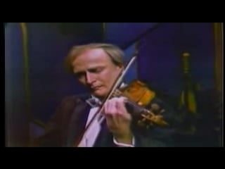 Yehudi menuhin plays paganini