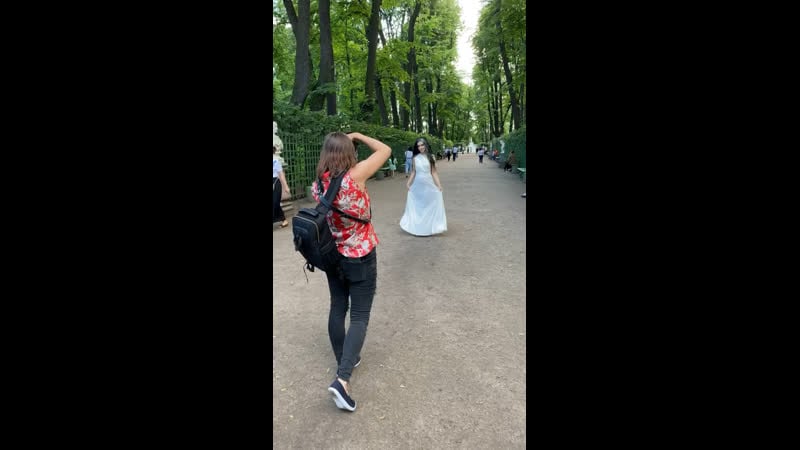 Backstage «ожившая статуя»