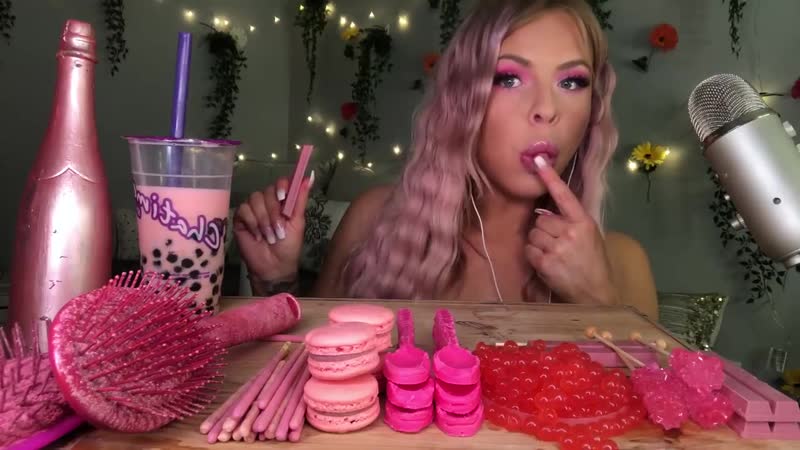 Asmr edible champagne bottle, spoons, hair brush, popping boba, bubble tea, most popular foods 먹방