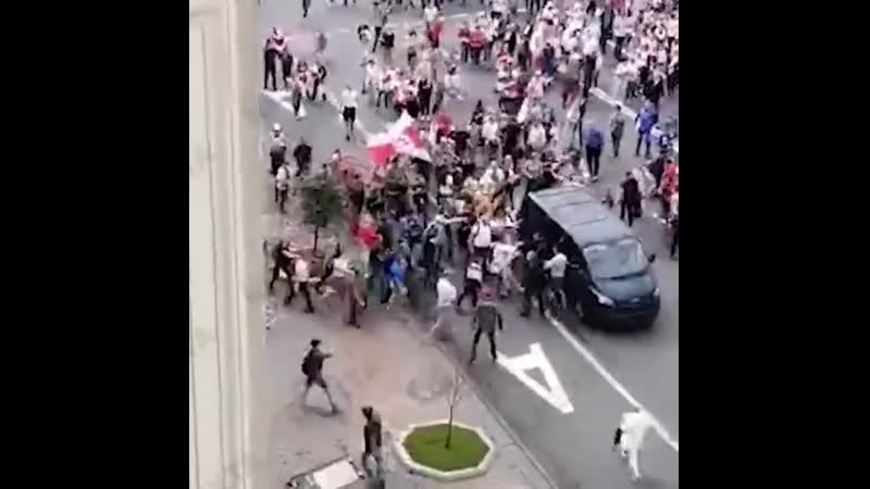 Протестующие дали отпор омону