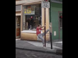 Yvonne smink on the street