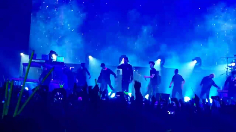 [fancam] 160517 «young, wild &amp; free» @ live on earth 2016 world tour moscow awake!!
