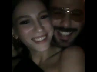 Serenay sarikaya ezgi mola parti