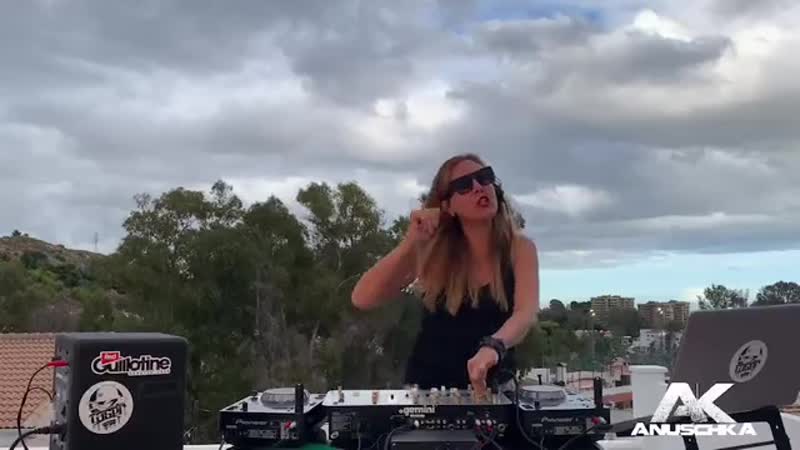 Anuschka live stream 02/10/2020