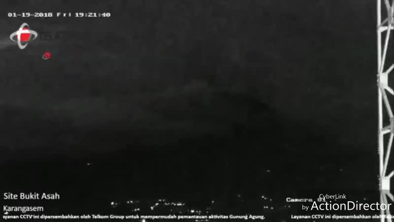 Letusan gunung agung 19 januari 2018 pk wita pantauan live cctv telkomsel bukit