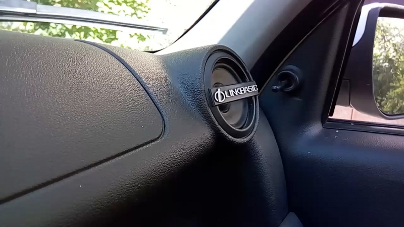 Очень оригинально !)😂зато динамику зимой не холодно будет 👌🏼😅