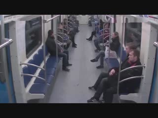 Москва 17 11 2013 отец с сыном расстреляли уроженца дагестана из травматического пистолета в столичной подземке пострадавший в