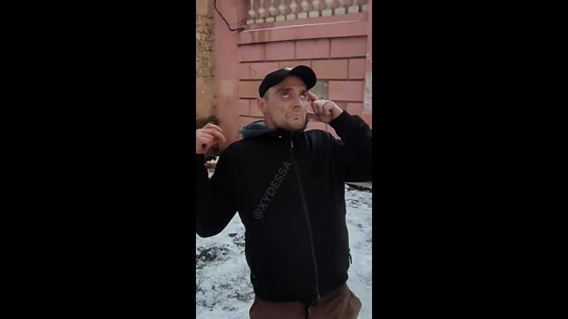 В одессе солевой наркоман пытается связаться с космосом