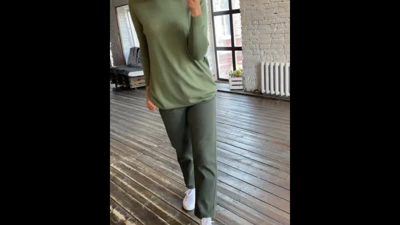 Casual образ в хаки оттенках☝🏻 ⠀ непринуждённость, простота и лаконичность делают кэжуал привлекательным для современного общест