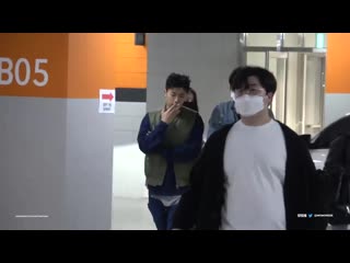 [fancam] 200326 2pm 우영 (wooyoung) 아는형님 (knowing bro) 출근 퇴근길